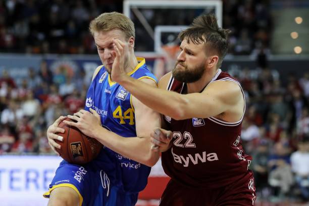 更能在紧密 更能在紧密