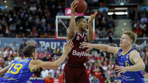 仅直接与她 仅直接与她